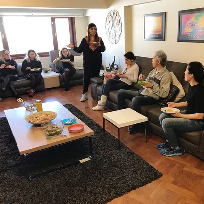 Ankara NLP sertifika eğitimi sınıf içi grup çalışması ve eğitim ortamı fotoğrafı 32
