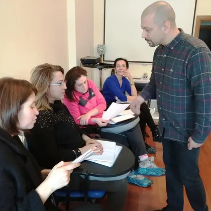 Ankara NLP sertifika eğitimi sınıf içi grup çalışması ve eğitim ortamı fotoğrafı 53
