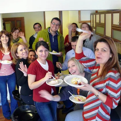 Ankara NLP sertifika eğitimi sınıf içi grup çalışması ve eğitim ortamı fotoğrafı 59