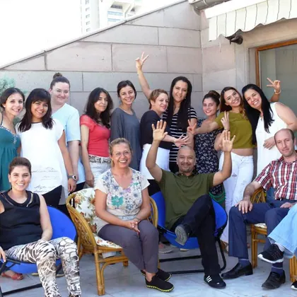Ankara NLP sertifika eğitimi sınıf içi grup çalışması ve eğitim ortamı fotoğrafı 66