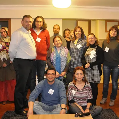 Ankara NLP sertifika eğitimi sınıf içi grup çalışması ve eğitim ortamı fotoğrafı 80