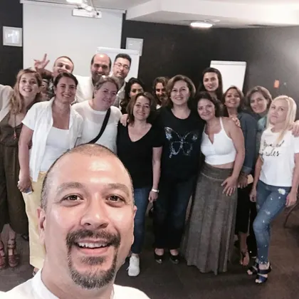 İstanbul NLP sertifika eğitimi sınıf ve uygulama fotoğrafı 65
