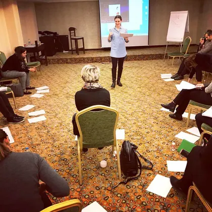 İstanbul NLP sertifika eğitimi sınıf ve uygulama fotoğrafı 89