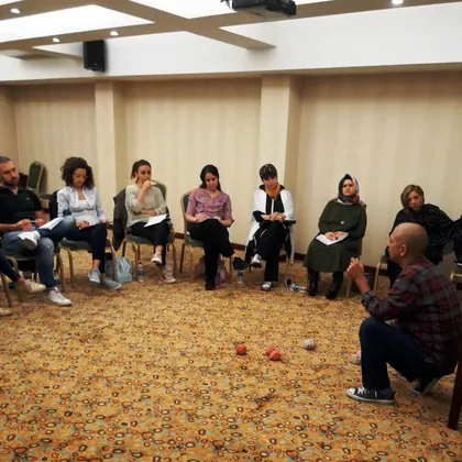 İstanbul NLP sertifika eğitimi sınıf ve uygulama fotoğrafı 96