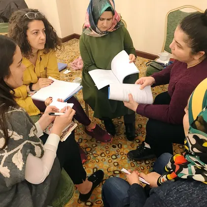 İstanbul NLP sertifika eğitimi sınıf ve uygulama fotoğrafı 100