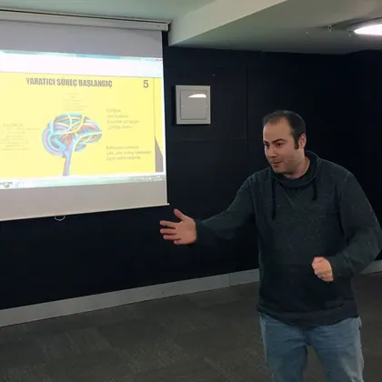 İstanbul NLP sertifika eğitimi sınıf ve uygulama fotoğrafı 103