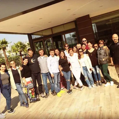 Kurumsal NLP eğitimi, liderlik ve ekip gelişimi sınıf içi uygulama fotoğrafı 21
