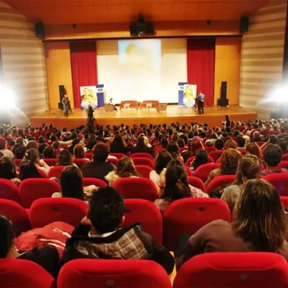 Kurumsal NLP eğitimi, liderlik ve ekip gelişimi sınıf içi uygulama fotoğrafı 30