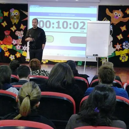 Kurumsal NLP eğitimi, liderlik ve ekip gelişimi sınıf içi uygulama fotoğrafı 46