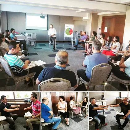 Kurumsal NLP eğitimi, liderlik ve ekip gelişimi sınıf içi uygulama fotoğrafı 68